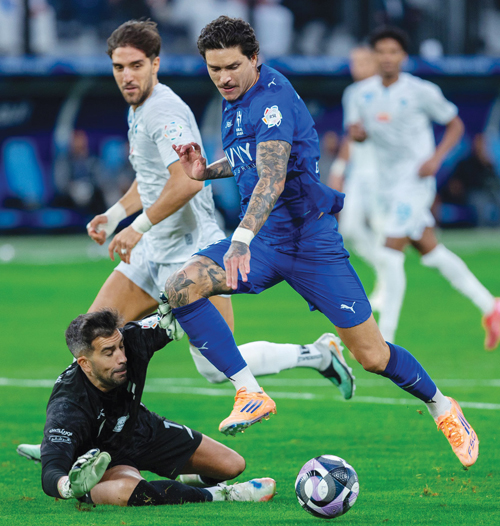 في اليوم الثاني من الجولة التاسعة بالدوري.. 