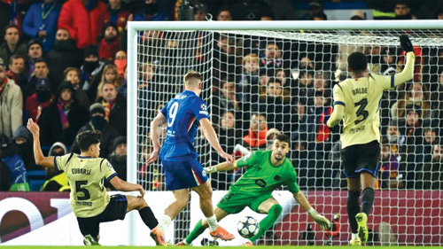 من لقاء تشيلسي وبرشلونة