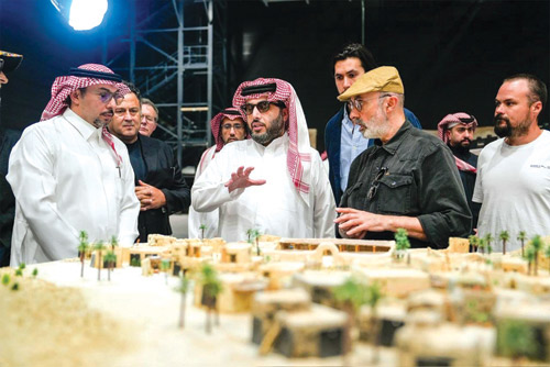 آل الشيخ تابع تحضيرات فيلم «خالد بن الوليد» 