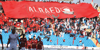 لماذا تدخلت وزارة الرياضة بأندية الشباب والوحدة وأحد فقط؟! 