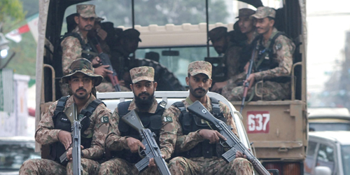 القضاء على (7) مسلحين شمال غرب باكستان 