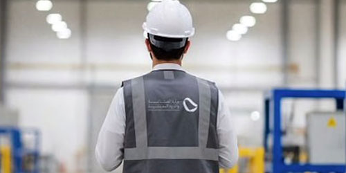 «الصناعة» تنفذ (1364) زيارة ميدانية على المنشآت الصناعية خلال شهر 