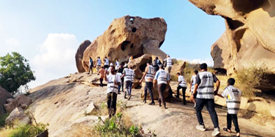 إقامة فعالية هايكنج اليوم الدولي بالباحة 