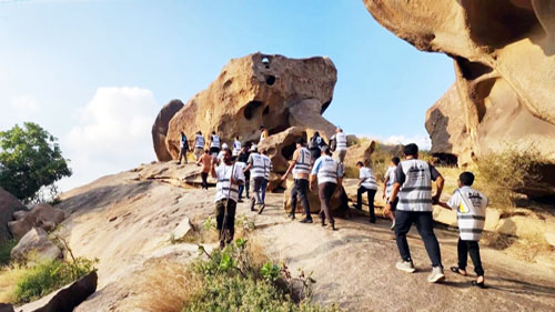 إقامة فعالية هايكنج اليوم الدولي بالباحة 