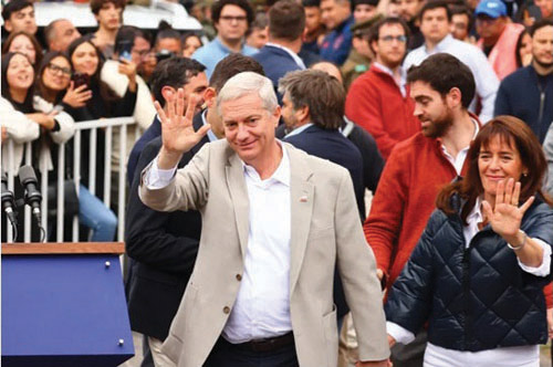 بعد حصوله على 58 % من الأصوات 