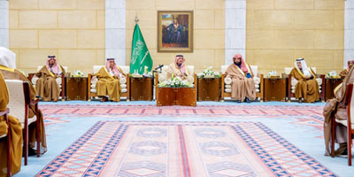 أمير منطقة الرياض يلتقي محافظ ورؤساء الدوائر في  الدرعية ومنسوبي الهيئات 