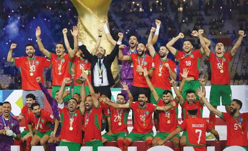 أمير قطر توج الأبطال.. 