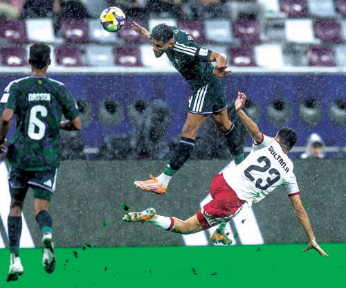 الأمطار الغزيرة والعواصف الرعدية تلغي مواجهة السعودية والإمارات 