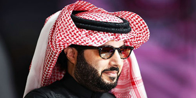 تركي آل الشيخ يلجم نقاد الموجة بالحقيقة 