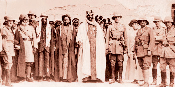 صورة تاريخية للملك عبدالعزيز خلال زيارته البصرة عام 1916م 