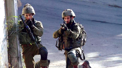 أصيب ثلاثة مواطنين برصاص الاحتلال 