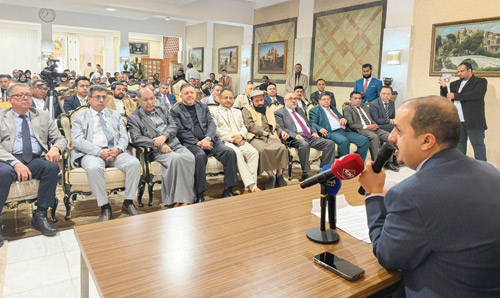 الرئيس العليمي يدعو المجتمع الدولي إلى دعم مرحلة جديدة ومؤسسات الدولة تستعيد نشاطها بعد خروج الانتقالي 