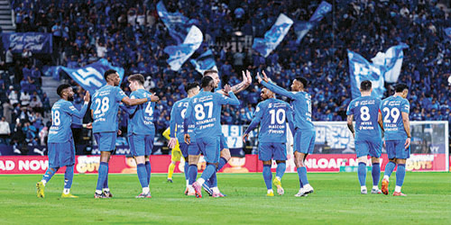 الهلال يدافع عن صدارته أمام نيوم والقادسية يلاعب الحزم والرياض يواجه التعاون 