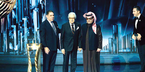 «JOY AWARDS».. سحر ومتعة 
