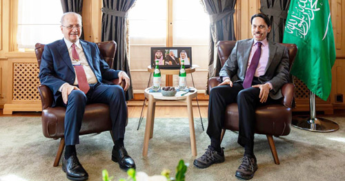  وزير الخارجية يستقبل رئيس الوزراء الفلسطيني