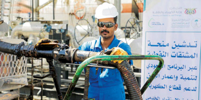 بدء إيصال المشتقات النفطية لمحطات توليد الكهرباء في اليمن كافة 