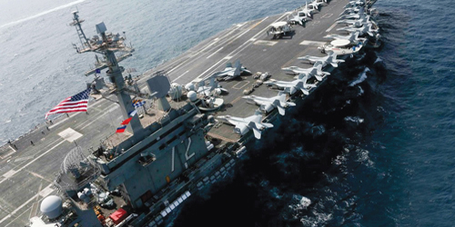 حاملة الطائرات الأمريكية لينكولن تصل الشرق الأوسط 