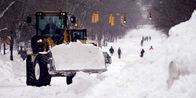 حصيلة قتلى العاصفة الثلجية في أمريكا تصل إلى 35 قتيلاً 