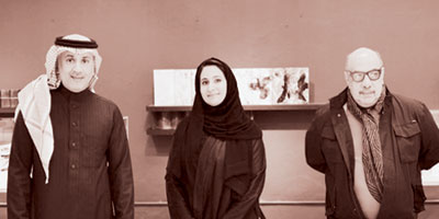 «حبر وورق» حين يجتمع الإبداع بين طيات الكتب 