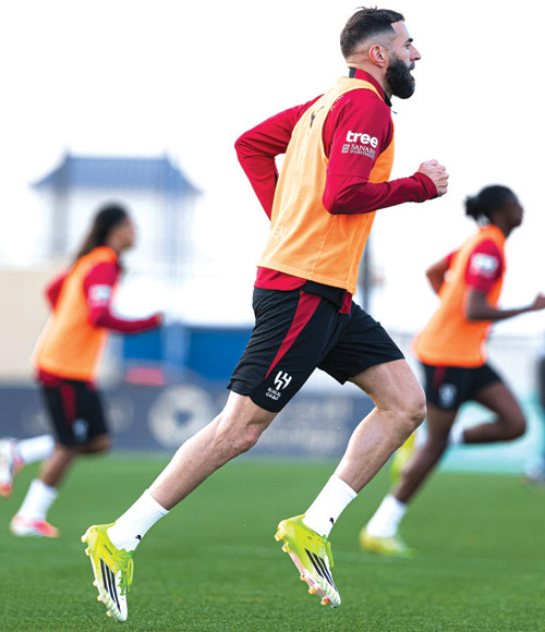  العالمي بنزيما لن يشارك بأمر اللائحة