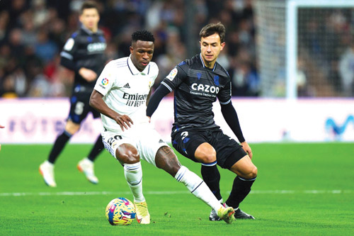 ريال مدريد يقتنص الصدارة مؤقتًا 