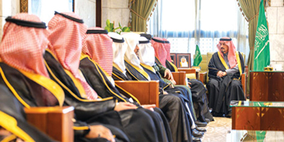 أمير منطقة الرياض يُدشِّن حملة «الصندوق الأبيض» لدعم السجناء والمفرج عنهم وأسرهم 