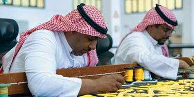 الإمام سعود أمر بصناعة كسوة الكعبة في الأحساء وكساها عندما حج عام 1221هـ 