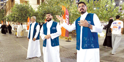 «جدة التاريخية» تستقبل زوارها بالأهازيج وحفاوة التراث 