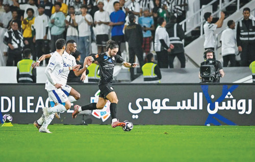 الهلال يتجاوز الشباب (5-3) 