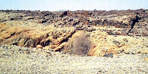 «الصناعة» تعلن بدء المنافسة على رخص الكشف في 8 مواقع تعدينية 