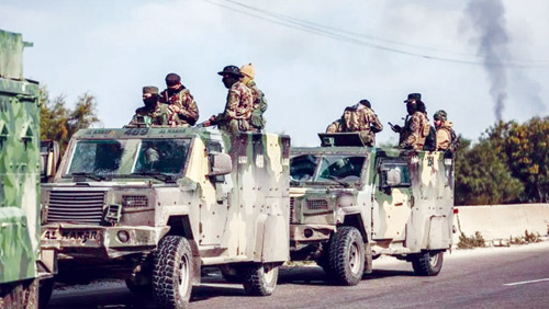 الجيش السوري يعزز انتشاره على الحدود مع لبنان والعراق 