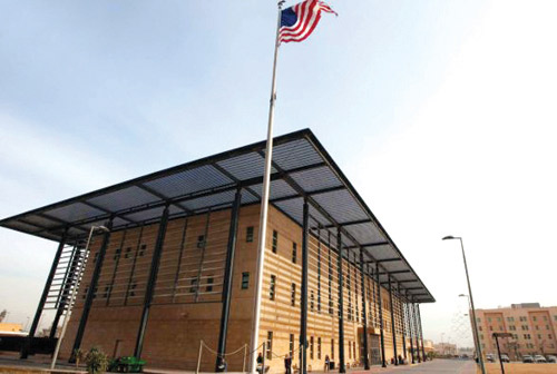 السفارة الأمريكية في بغداد تنصح رعاياها بالمغادرة في أقرب وقت 