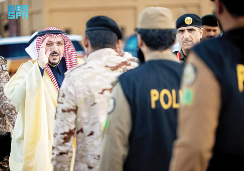 أمير منطقة القصيم يشارك رجال الأمن مأدبة الإفطار 