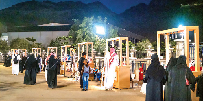 الجادّة الرمضانية.. أجواء تراثية نابضة بالحياة ضمن فعاليات ليالي حراء 