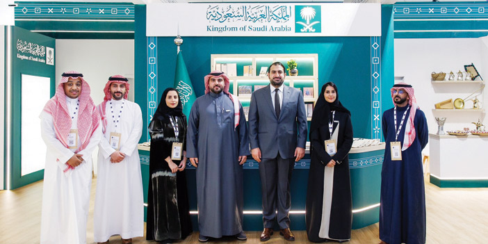 سفير خادم الحرمين لدى المملكة المتحدة يزور الجناح السعودي في معرض لندن الدولي للكتاب 2026 