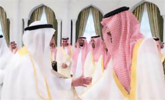 وزير الداخلية يلتقي كبار المسؤولين في الوزارة والقطاعات الأمنية 