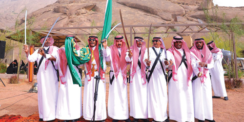 العرضة السعودية في حائل تثري تجربة الزوار 