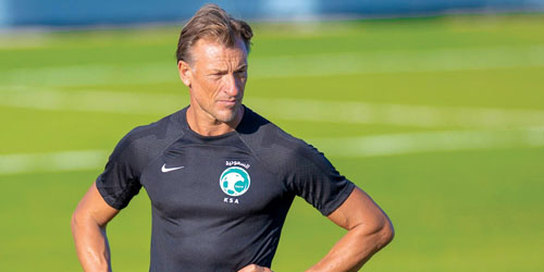 بالتزامن مع معسكر المنتخب الأول 