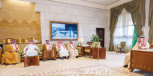 أمير منطقة الرياض يستقبل وكيل الإمارة ومنسوبيها المهنئين بعيد الفطر