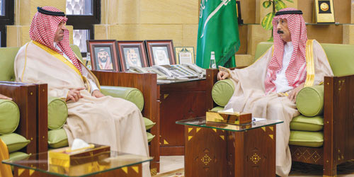 وكيل إمارة منطقة الرياض يلتقي المدير العام لإدارة التعليم