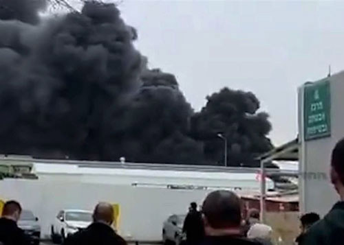 صاروخ إيراني يستهدف مصنع كيماويات إسرائيلي في بئر السبع 