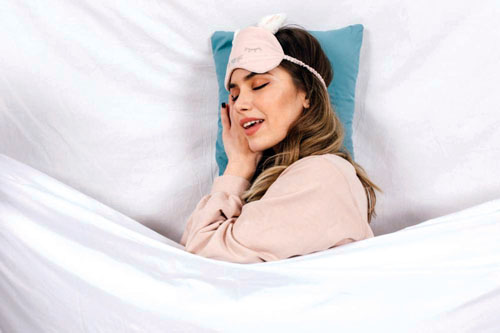 دراسة: 11 دقيقة إضافية من النوم كل ليلة تقلل مخاطر الإصابة بأمراض القلب 