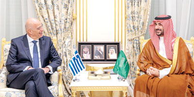 وزير الدفاع يبحث مع نظيره اليوناني تداعيات الهجمات الإيرانية على المملكة 