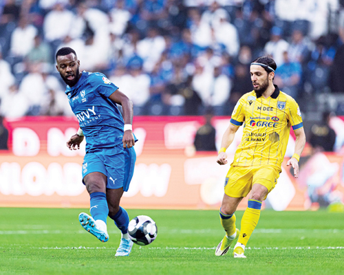 الهلال والتعاون قدما واحدة من أجمل المباريات