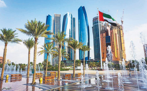 ‏الإمارات.. التعامل مع 10 صواريخ و50 مسيرة قادمة من إيران 