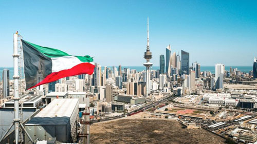 الكويت: رصد 14 باليستيا وصاروخين جوالين و46 مسيرة 