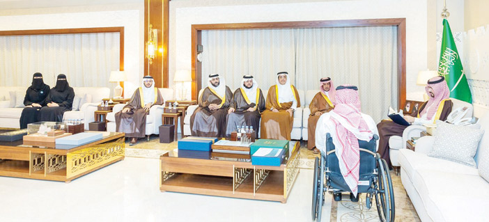نائب أمير المنطقة الشرقية يستقبل رئيس وأعضاء مجلس إدارة جمعية «طويق» 