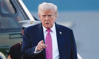 ترمب مهدداً طهران: «حضارة ستموت الليلة».. و47 عاماً من الفساد في إيران إلى النهاية 