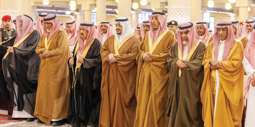 نائب أمير منطقة الرياض يؤدي الصلاة على الأميرة فوزية بنت سعود بن هذلول 