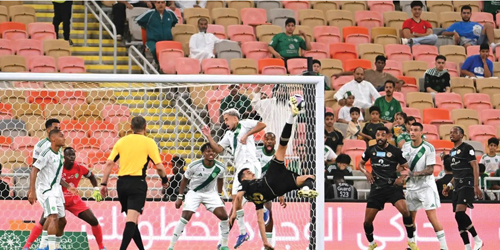 ضمك خسر من الأهلي بثلاثية ويحاول التعويض